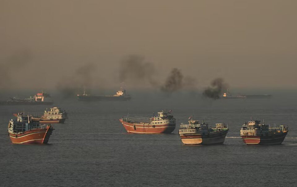 ba-sieu-tau-cho-dau-treo-co-saudi-arabia-vuot-eo-bien-hormuz-ngay-sau-thoa-thuan-my-–-iran