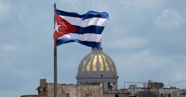 cuba-thông-qua-gói-cai-cách-kinh-te-–-xã-hoi-sâu-rong
