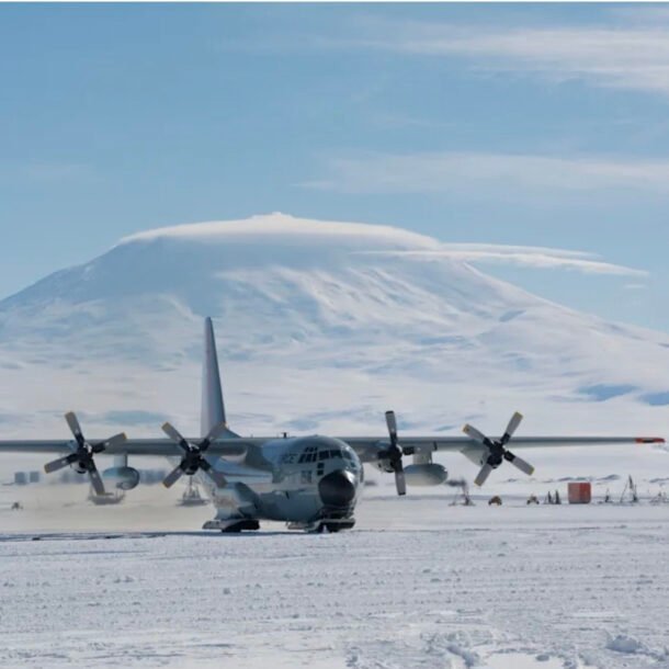 kham-pha-'ga-khong-lo'-van-tai-c-130-hercules-cua-quan-doi-my