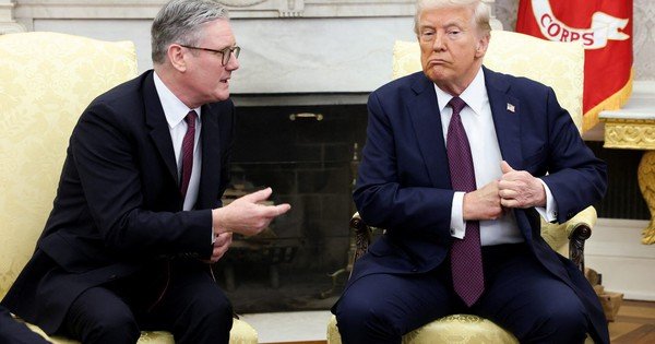 &ocirc;ng-trump-n&ecirc;u-l&yacute;-do-thu-tuong-anh-starmer-mat-ghe