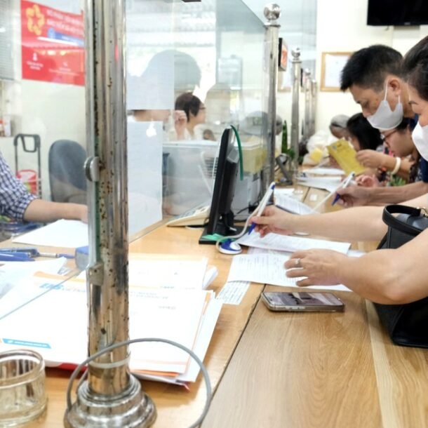 tin-tuc-sang-23-6:-de-xuat-thay-the-can-bo-co-muc-do-hai-long-thap-tai-bo-phan-mot-cua