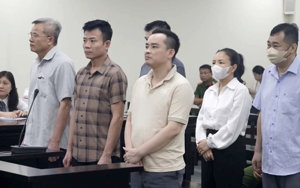 vu-tham-o-tai-cong-ty-nam-trieu:-cap-duoi-khai-bi-ep-dua-tien-‘ngoai-giao’