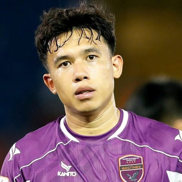 minh-khoa-cam-ket-o-lai-giup-clb-thang-hang-v-league