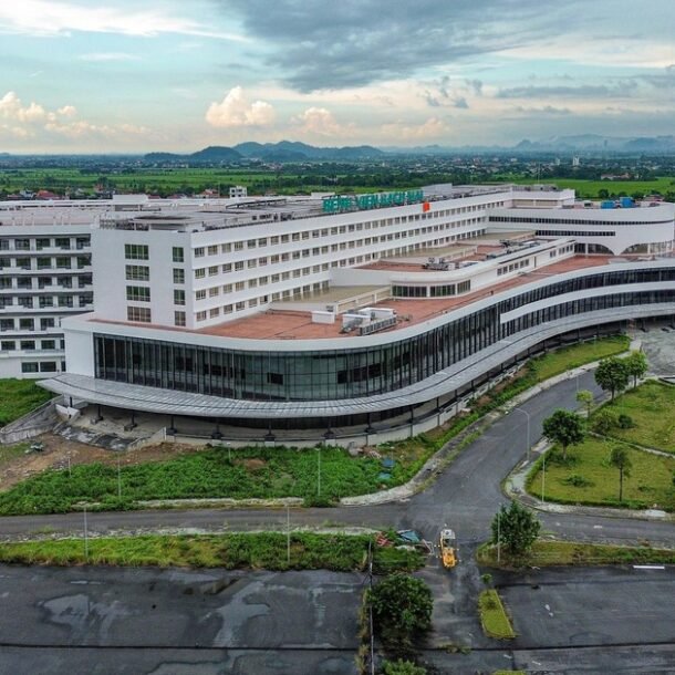 co-che-dac-thu-dua-benh-vien-bach-mai-va-viet-duc-co-so-2-vao-van-hanh