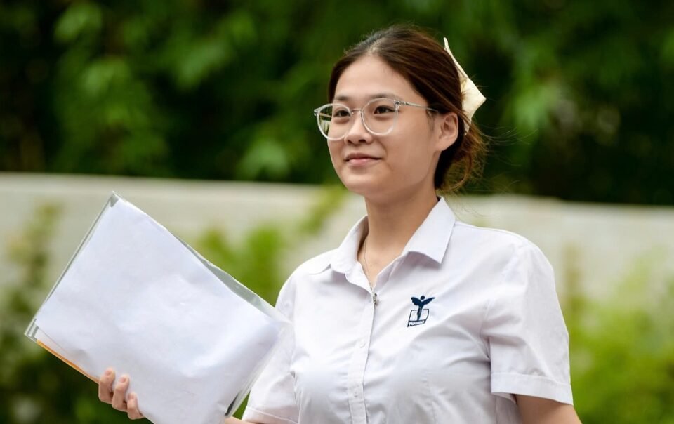 dai-hoc-kinh-te-quoc-dan-du-kien-bo-xet-ket-hop-ielts-tu-nam-2027