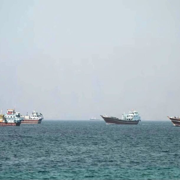 my-–-iran-ngung-ban-chi-tren-giay