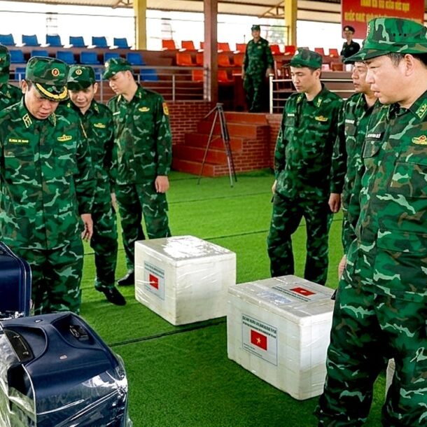 bo-doi-viet-nam-len-duong-giup-venezuela-khac-phuc-hau-qua-dong-dat