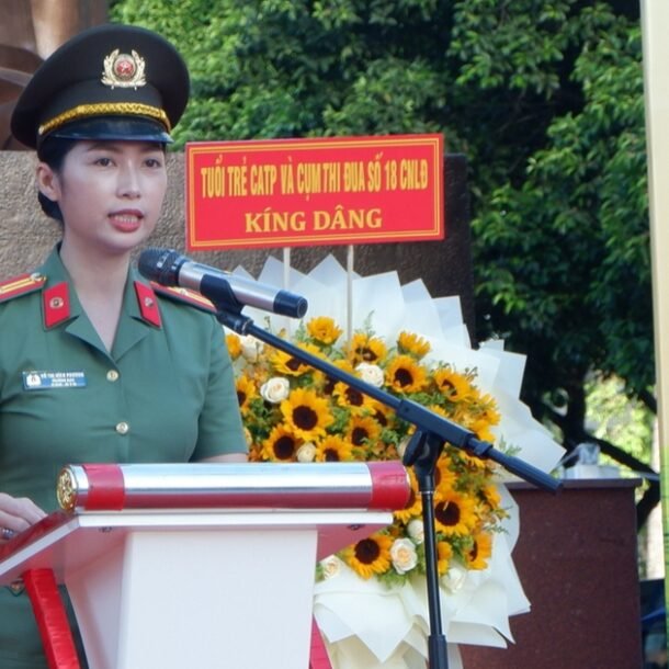 chao-co-‘toi-yeu-to-quoc-toi’-ky-niem-50-nam-thanh-pho-mang-ten-bac
