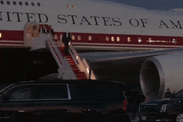 ong-trump-'het-loi'-ca-ngoi-chuyen-co-moi-do-qatar-tang