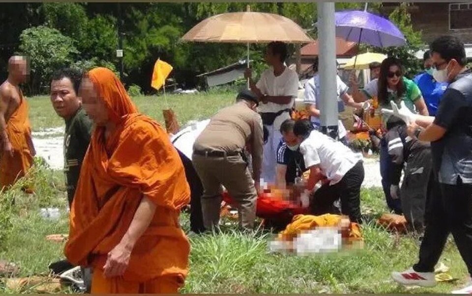 thai-lan:-be-trai-11-tuoi-lai-xe-ban-tai-dam-vao-doan-hanh-huong,-8-nha-su-thiet-mang