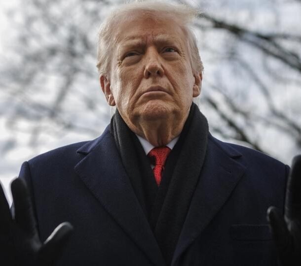 trump-noi-rang-‘khong-co-gi-sai’-voi-tien-dien-tu-cua-gia-dinh