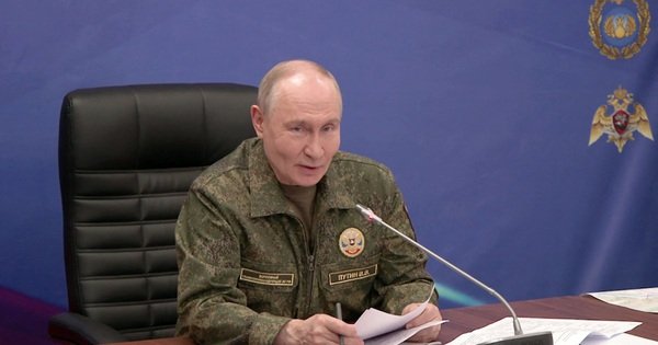 nga-tuy&ecirc;n-bo-kiem-so&aacute;t-th&agrave;nh-pho-quan-trong-cua-ukraine,-&ocirc;ng-putin-ph&aacute;t-th&ocirc;ng-diep