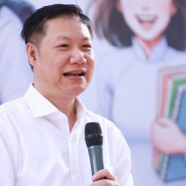 dung-chon-nganh-theo-dam-dong,-‘si-dien’,-hay-chon-con-duong-phu-hop