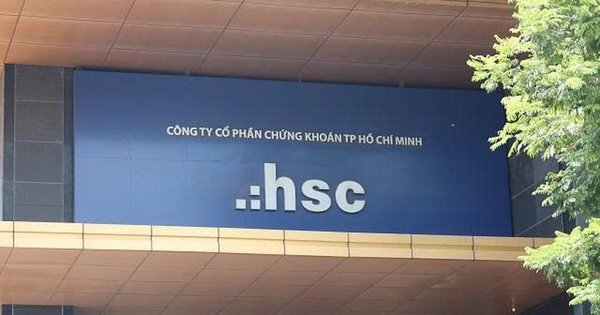 hsc-chot-ngay-chao-ban-co-phieu-va-tra-co-tuc-tien-mat-cho-co-dong