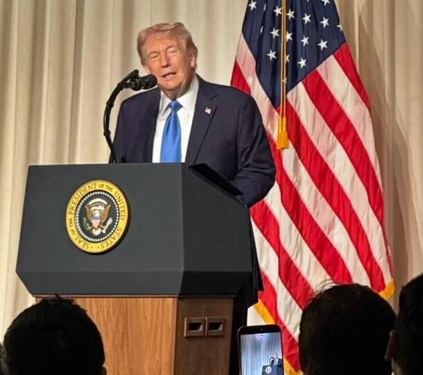du-lieu-blockchain-cho-thay-so-nguoi-mua-token-tien-dien-tu-cua-trump-da-giam-3,8-ty-usd