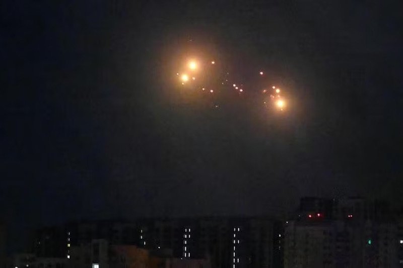 thu-do-ukraine-hung-'mua-ten-lua-dan-dao'-nga-truoc-them-thuong-dinh-nato