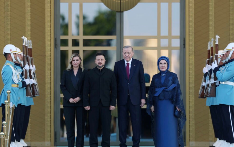 ong-zelensky-thuc-giuc-nato-cung-cap-he-thong-phong-khong-cho-ukraine