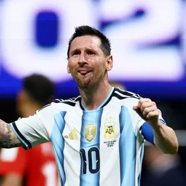 messi-gay-bat-ngo-o-doi-hinh-tieu-bieu-vong-16-doi