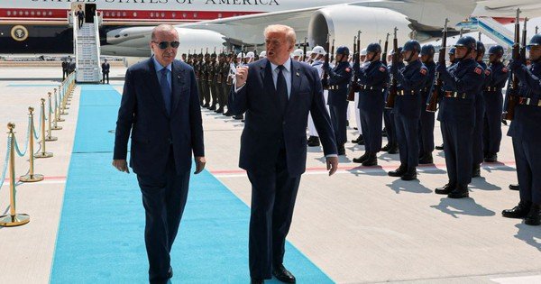 tai-sao-tong-thong-trump-phai-doi-chuy&ecirc;n-co-ve-nuoc-sau-khi-hop-nato?