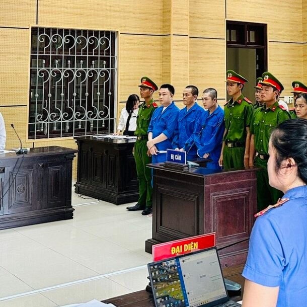 phat-tu-nhom-dua-nguoi-duoi-16-tuoi-sang-cong-ty-lua-dao-o-campuchia-de-kiem-hoa-hong
