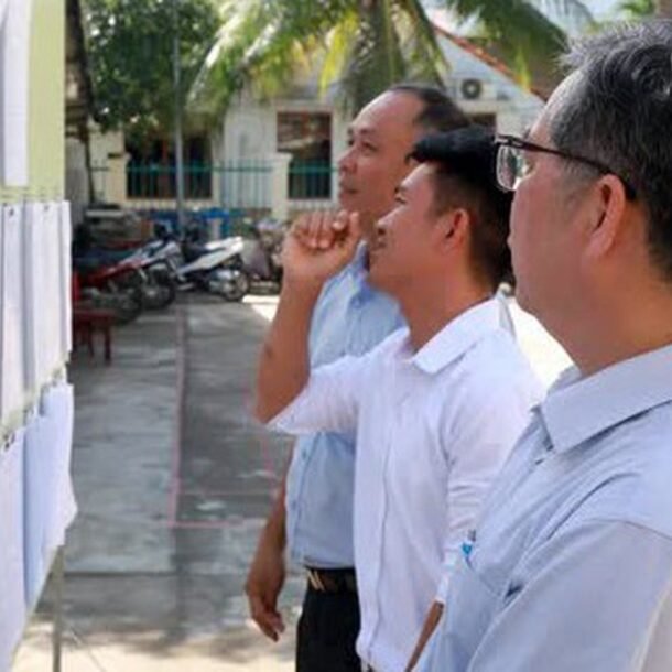 bo-noi-vu-huong-dan-giai-quyet-che-do-voi-truong-thon,-to-truong-to-dan-pho-sau-sap-nhap