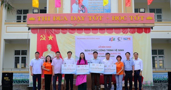 fpt-chung-tay-cai-tao-15-cong-trinh-ve-sinh-hoc-duong-tai-quang-tri