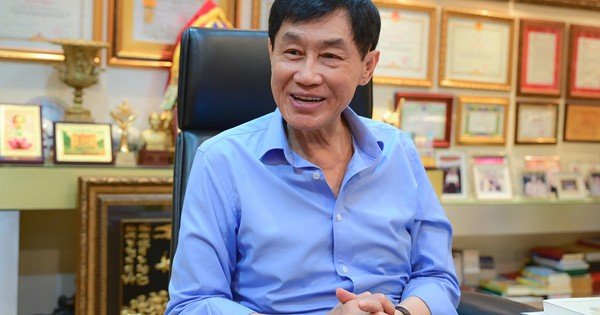 hanh-trinh-‘nguoc-dong’-cua-doanh-nhan-johnathan-hanh-nguyen