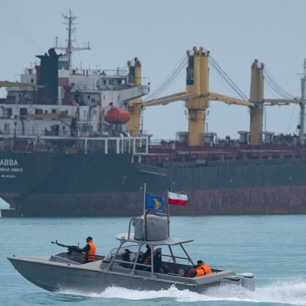 iran-tuyen-bo-dong-eo-bien-hormuz