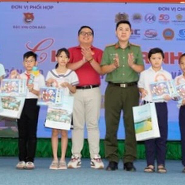 hanh-trinh-ve-nguon-‘con-dao-–-khat-vong-xanh,-tri-an-va-gan-ket’