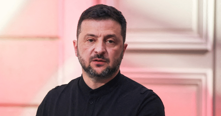 ong-zelensky-bat-ngo-de-xuat-thay-thu-tuong,-cai-to-noi-cac