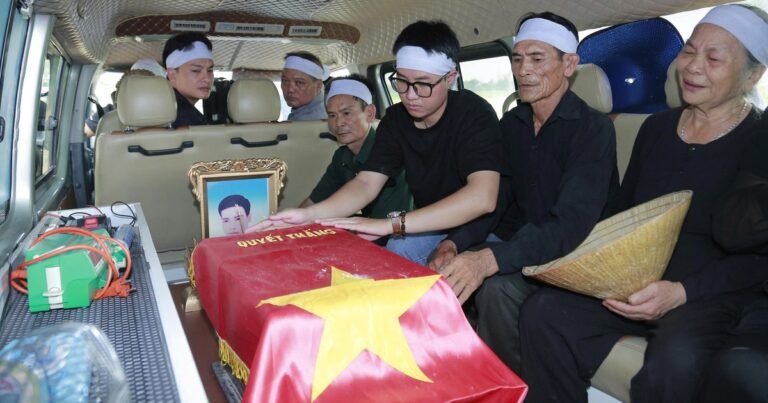 sau-53-nam,-nho-giam-dinh-adn,-hai-cot-mot-liet-si-tro-ve-que-huong-xu-thanh