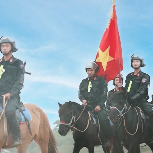 20-chien-ma-mong-co-sau-6-nam-dong-hanh-cung-canh-sat-co-dong-ky-binh-viet-nam