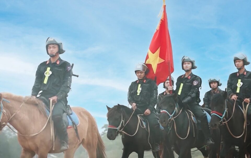 20-chien-ma-mong-co-sau-6-nam-dong-hanh-cung-canh-sat-co-dong-ky-binh-viet-nam