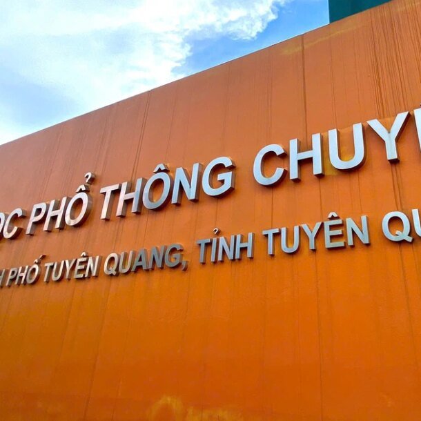 khoi-to-them-15-nguoi-trong-vu-140-diem-10-thi-tot-nghiep-thpt-o-tuyen-quang
