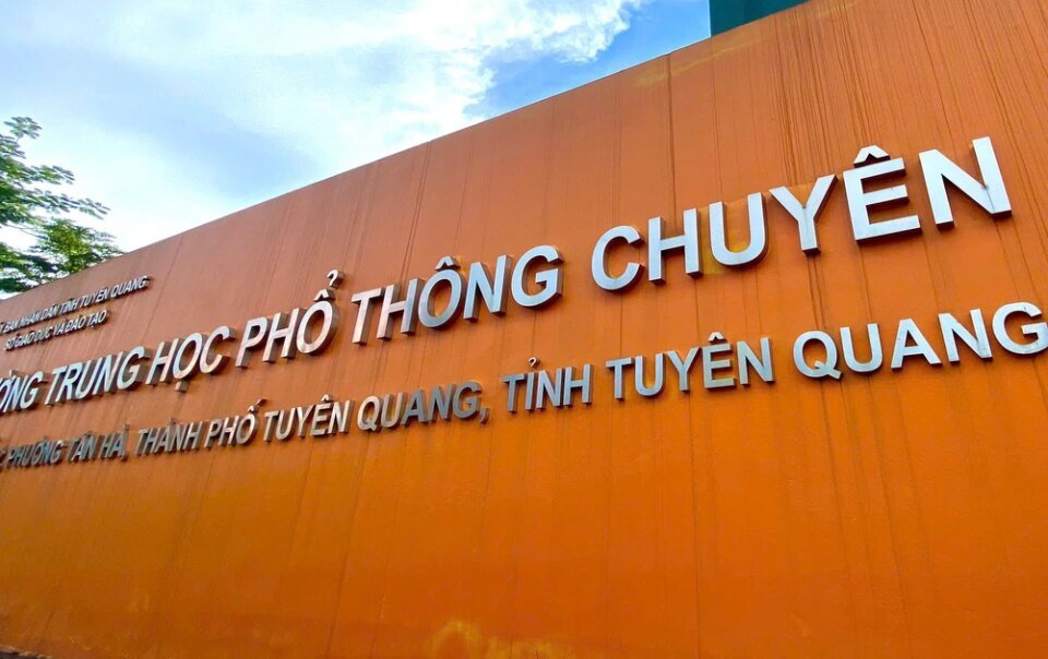 khoi-to-them-15-nguoi-trong-vu-140-diem-10-thi-tot-nghiep-thpt-o-tuyen-quang