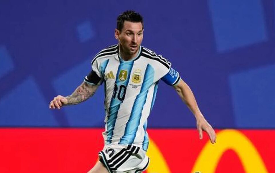 messi-bi-day-xuong-hang-3-trong-bang-xep-hang-dua-qua-bong-vang-world-cup