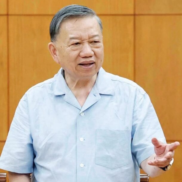 tong-bi-thu,-chu-tich-nuoc-lam-viec-voi-cac-co-quan-phat-trien-cong-nghiep-hang-hai