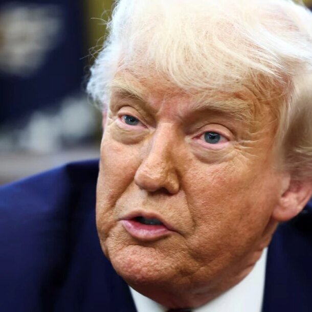 ong-trump-thuc-giuc-cac-tap-doan-quoc-phong-tang-toc-san-xuat-vu-khi