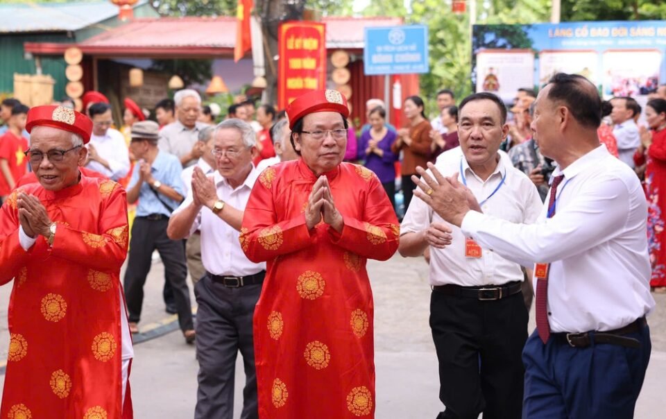 hai-lang-co-o-ha-noi,-nghin-nam-qua-van-goi-nhau-la-‘quan-anh’,-‘dai-huynh’
