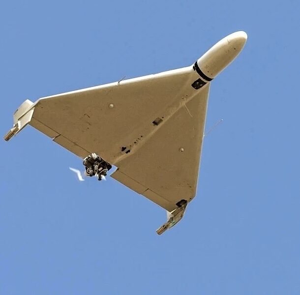 linh-my-thiet-mang-khi-huy-no-uav-iran-bi-ban-ha