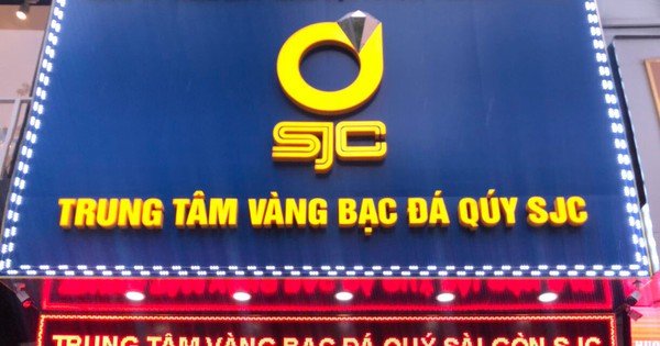 cuu-tong-giam-doc-sjc-chi-dao-truong-phong-kinh-doanh-nhap-lau-kim-cuong,-dua-vao-he-thong-ban-le