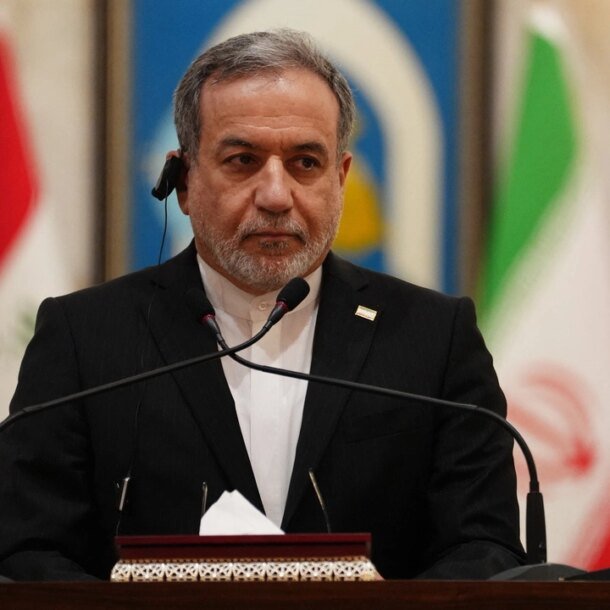 iran-doa-dap-tra-tuong-xung-neu-my-pha-cau,-nha-may-dien