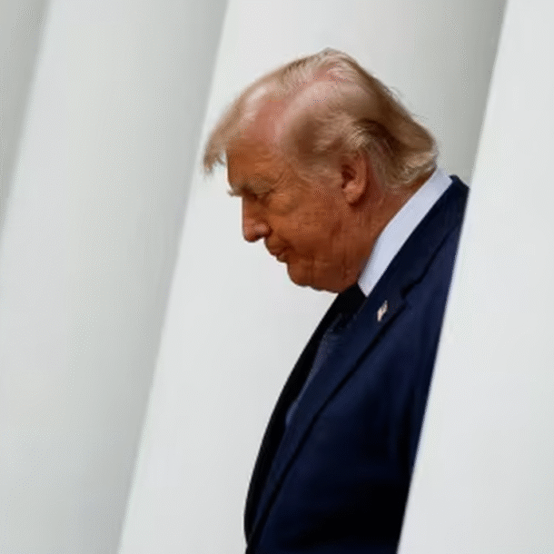 ha-vien-my-thong-qua-nghi-quyet-yeu-cau-ong-trump-cham-dut-chien-su-voi-iran