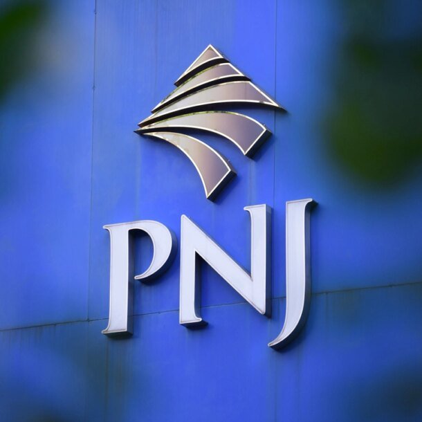 pnj-giam-san-4-phien-lien-tiep,-hon-41-trieu-co-phieu-sang-tay-ky-luc