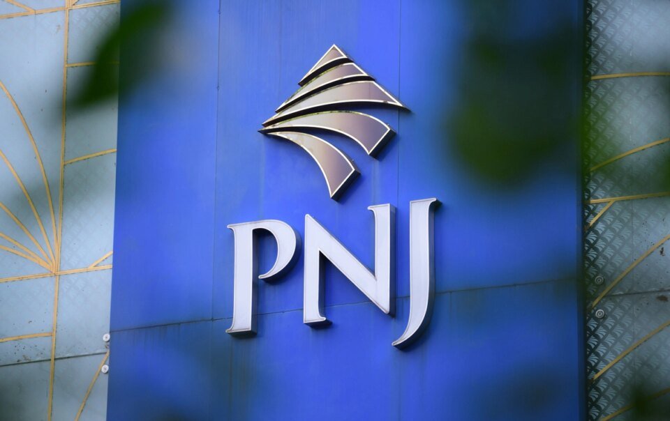 pnj-giam-san-4-phien-lien-tiep,-hon-41-trieu-co-phieu-sang-tay-ky-luc