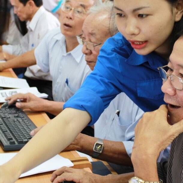 de-xuat-huong-dan-nguoi-tu-40-tuoi-chuan-bi-cho-tuoi-gia,-thich-ung-voi-gia-hoa-dan-so