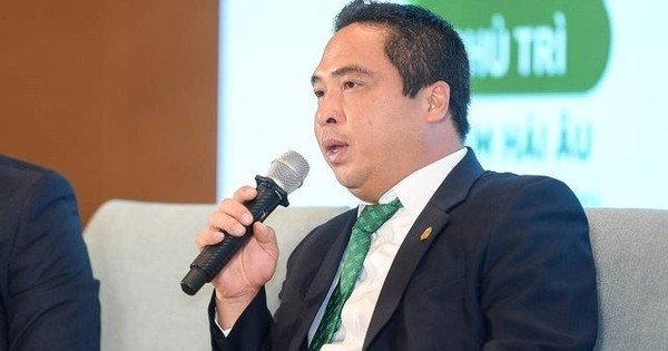 tong-giam-doc-luu-bach-dat-bi-khoi-to,-hoa-chat-duc-giang-co-dong-thai-moi