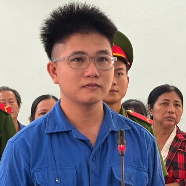 thua-lo-tien-ao,-mot-bac-si-o-hue-thanh-‘trom-chuyen-nghiep’-dot-nhap-5-tiem-vang