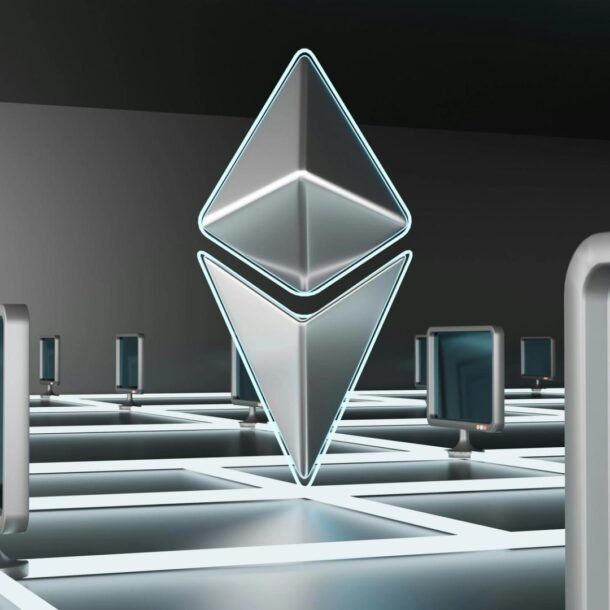 ethereum-buoc-vao-thap-ky-thu-hai-sau-mot-nam-day-bien-dong-tu-nen-tang