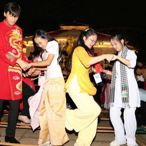 nhip-cau-van-hoa-cua-thieu-nhi-viet-nam-–-lao-–-campuchia